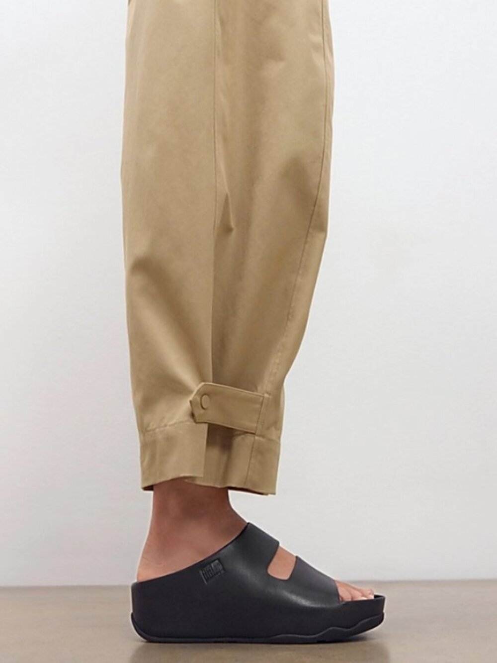 Fitflop Shuv Two Bar Black Leather Slides Shoes Sandals Women’s 8 Comfort EUC